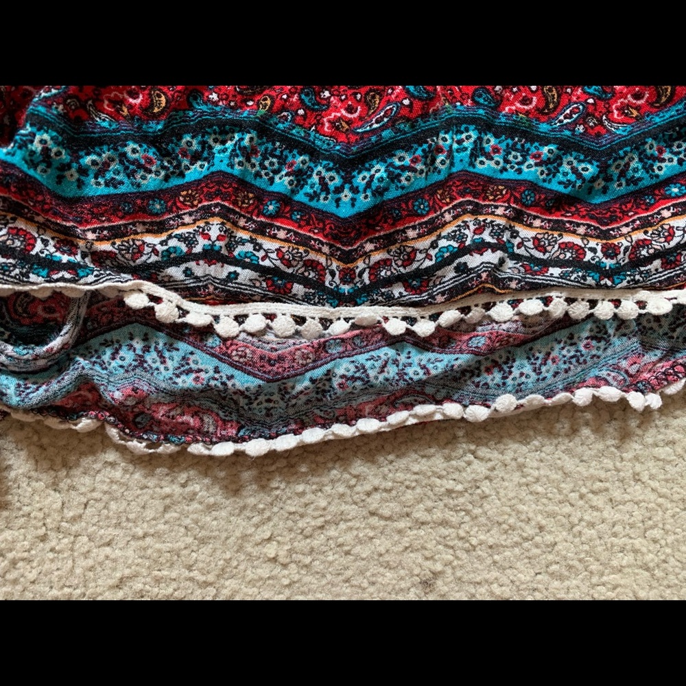 Patterned Shorts - Picture 4 of 5